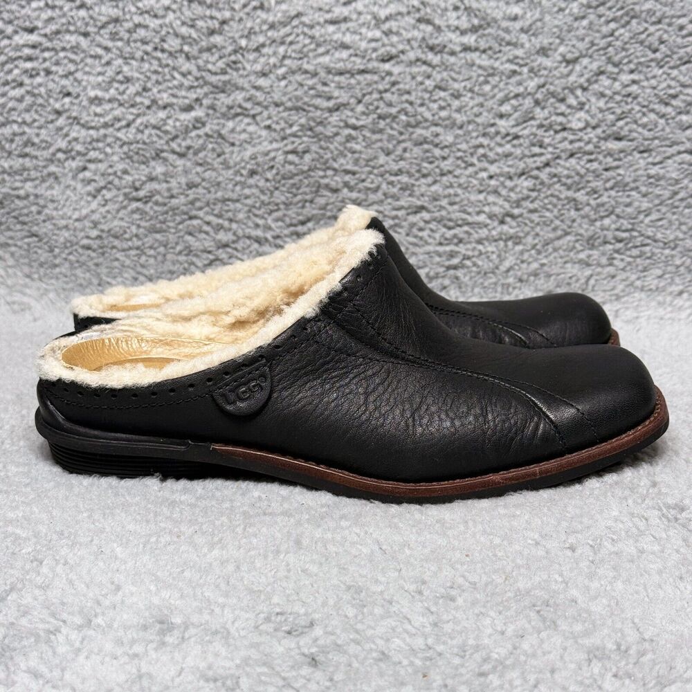 UGG Langford Womens Size 6 Mule Clogs Shoes Black Leather Sheepskin Lined